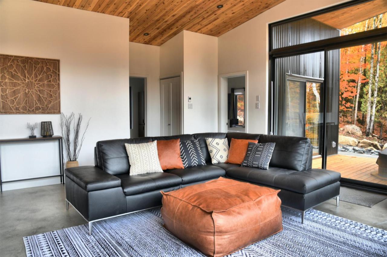 Kallm-Mont-Tremblant Chalet With Hot Tub, Pond & Beach On Private 7Acre Estate Lac-Superieur Eksteriør billede